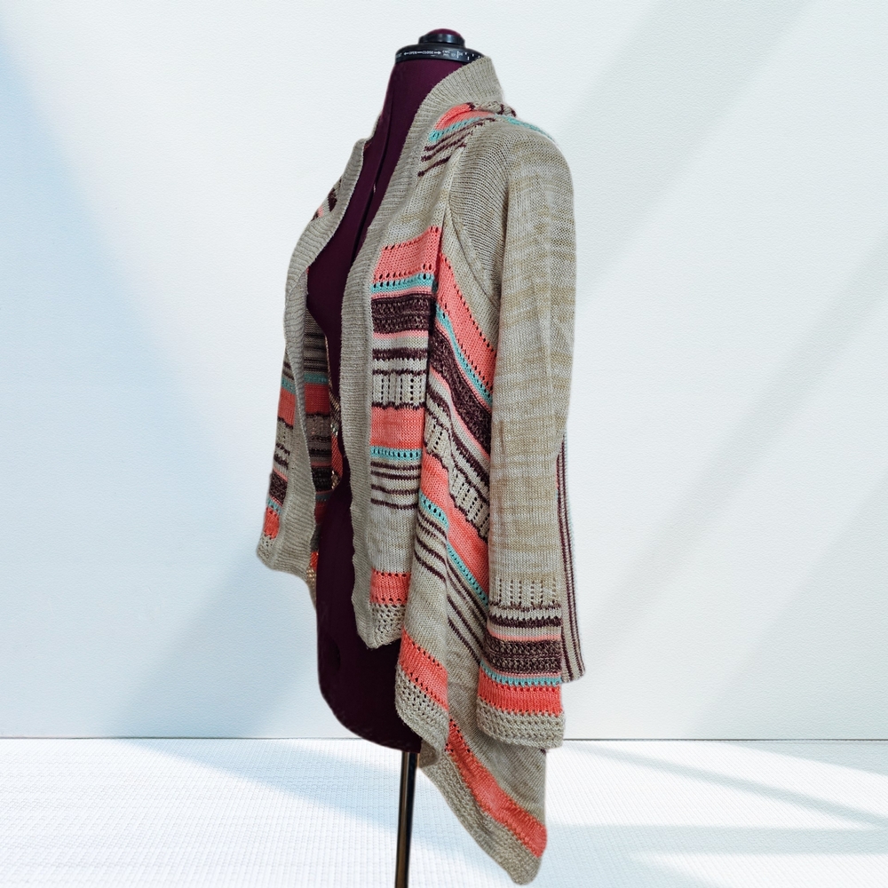 Eyeshadow Multicolor Striped Women's Poncho Open Front Patterned Cardigan - Picture 4 of 12